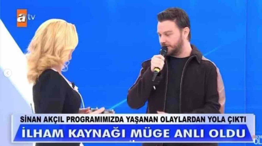 sinan akcil hayrani oldugu muge anli nin bir sozunden yola cikarak sarki yapti